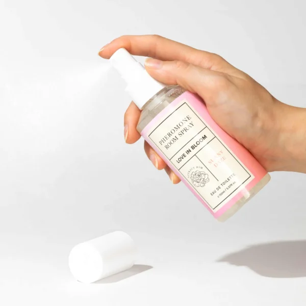 EYE OF LOVE | Spray Aromatizante Ambiental con Feromonas 150ml | Love in Bloom Series